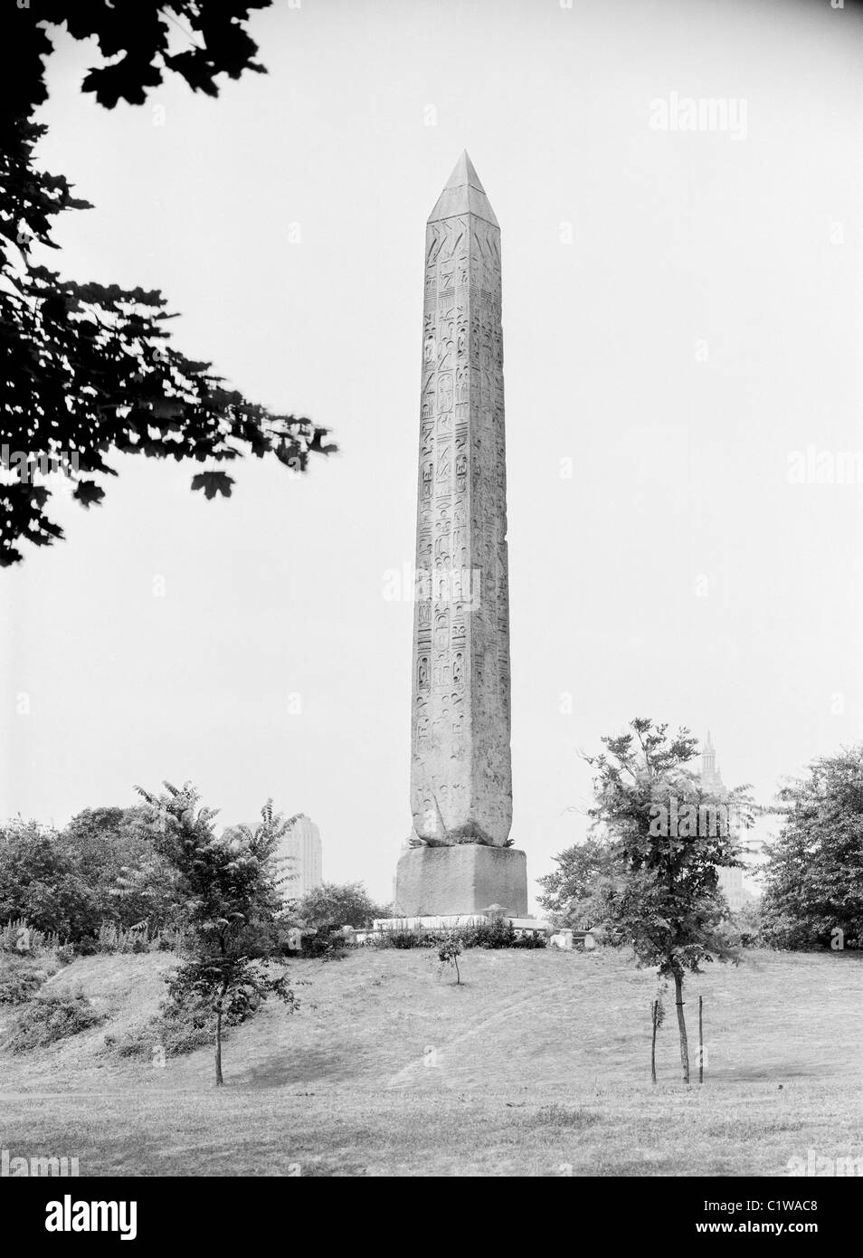 USA, New York City, Manhattan, The Obelisk in Central Park Stock Photo ...