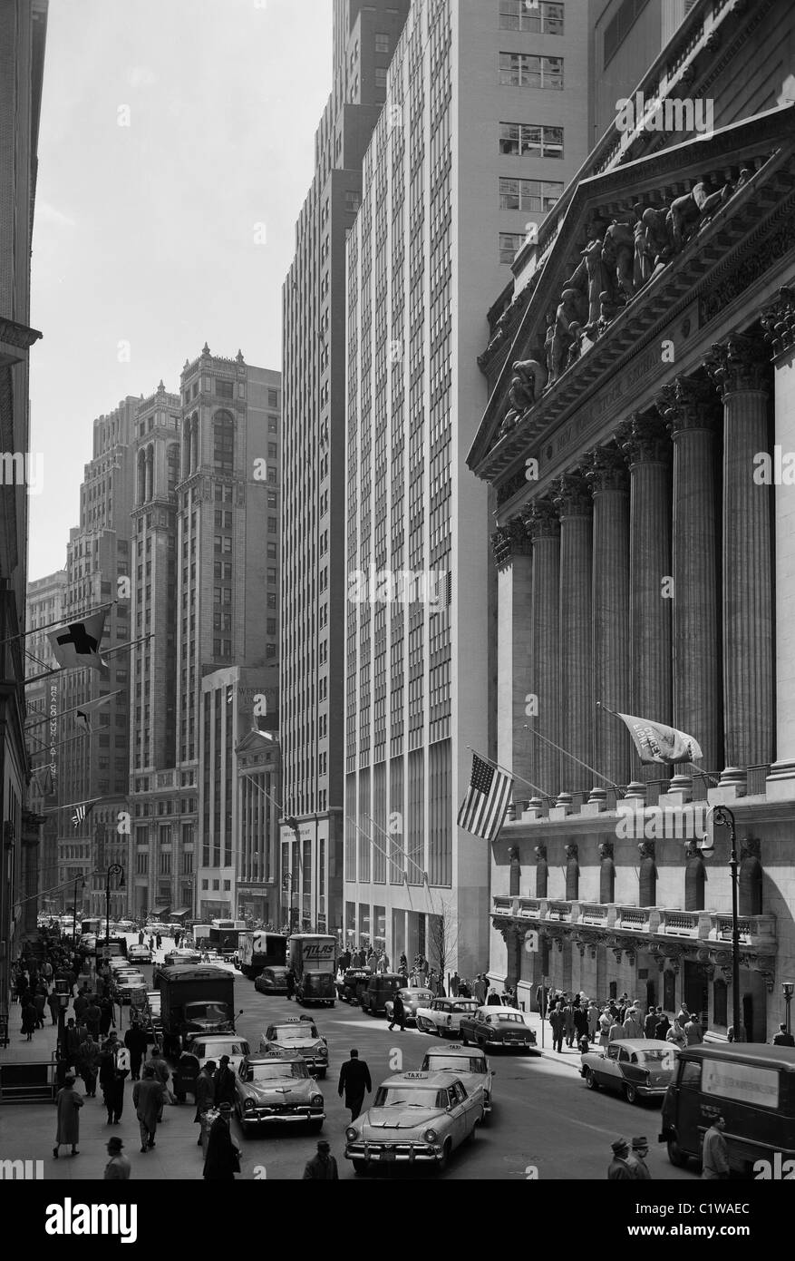 USA, New York State, New York City, Broad Street Stock Exchange Stock Photo