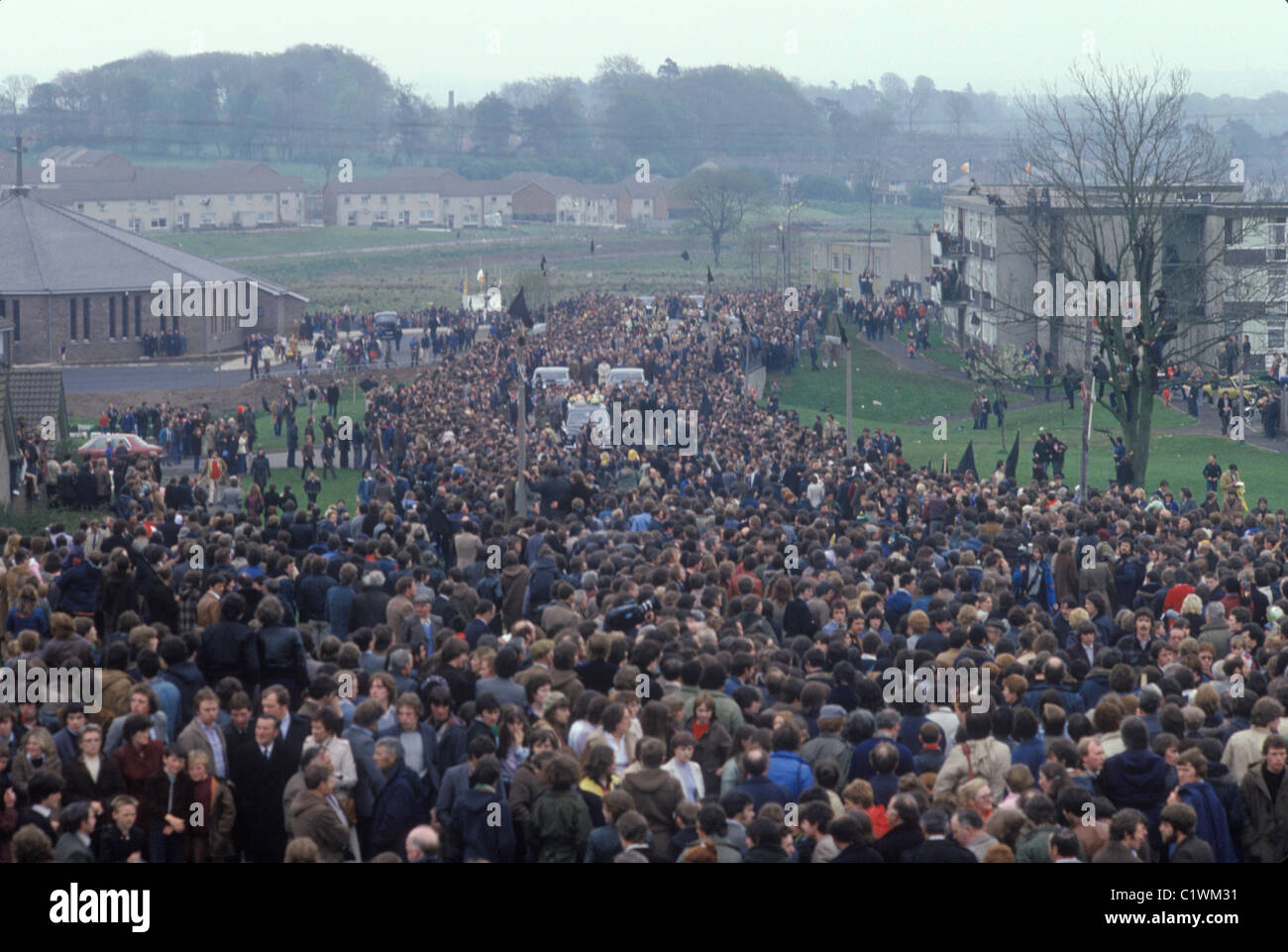 Bobby Sands funeral 1981 The Troubles, Northern Ireland 1980s. Crowds