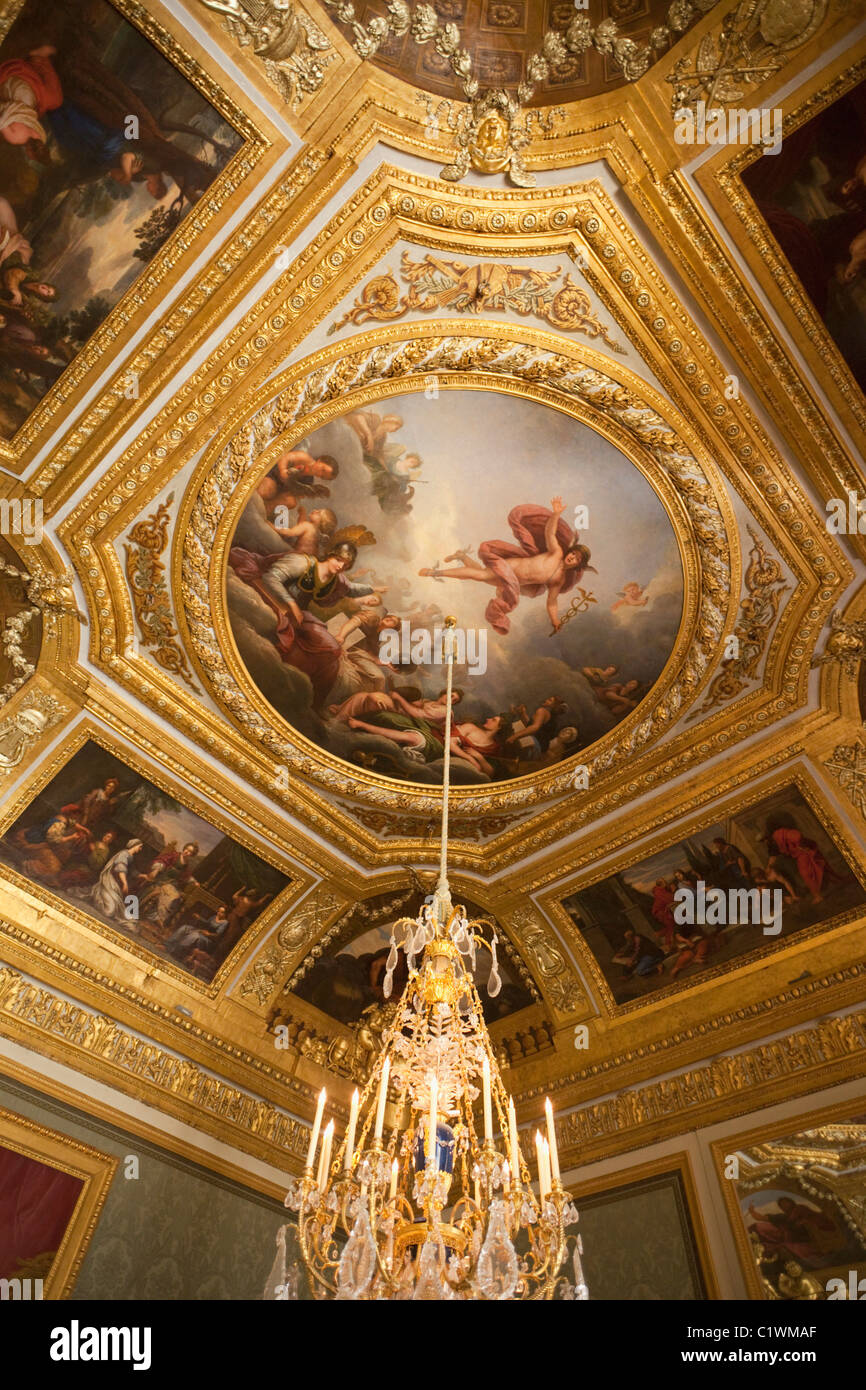 France,Paris,Versailles,Palace de Versailles,The Queen's Noble Salon