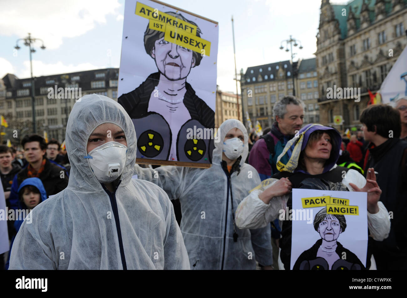 GERMANY Hamburg, large rally and public meeting at townhall market ...