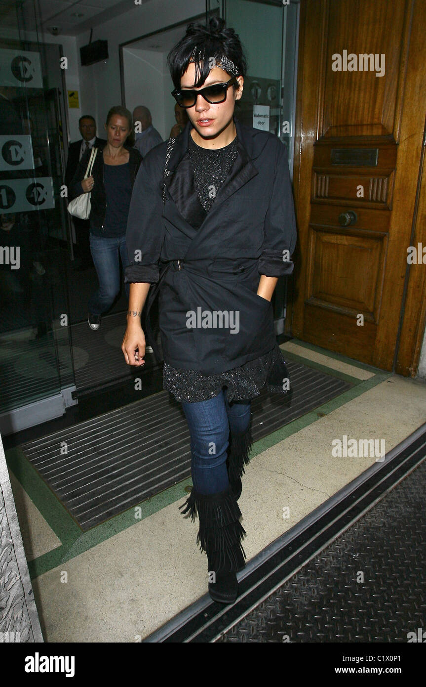 Lily Allen leaving the BBC Radio One studios London, England - 26.08.09