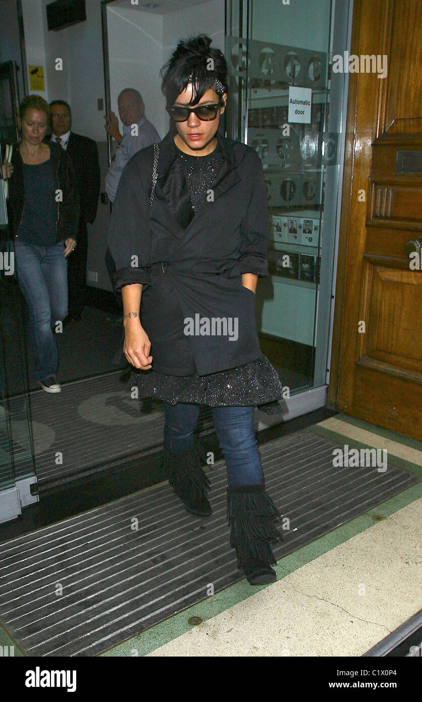 Lily Allen leaving the BBC Radio One studios London, England - 26.08.09