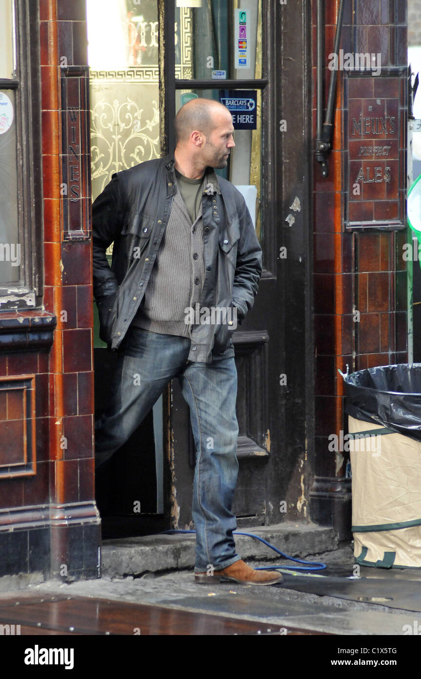 Jason statham 2 280809 jeans hi-res stock photography and images - Alamy