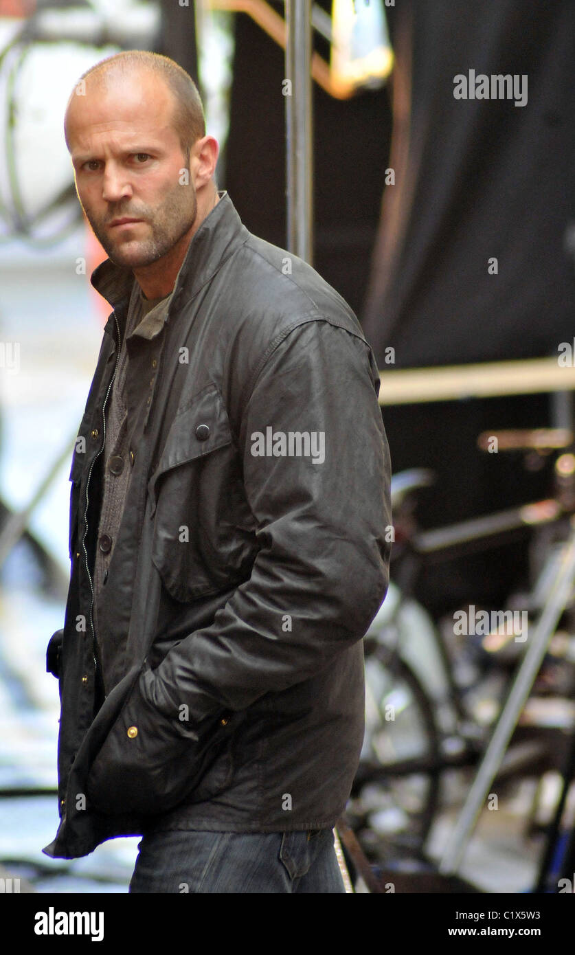 Jason Statham on the set of his new film 'Blitz' London, England - 28.08.09  Stock Photo - Alamy