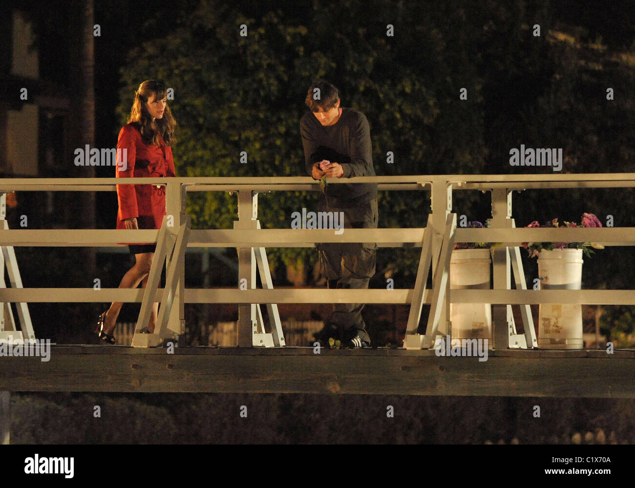 Ashton Kutcher and Jennifer Garner on the set of their new film