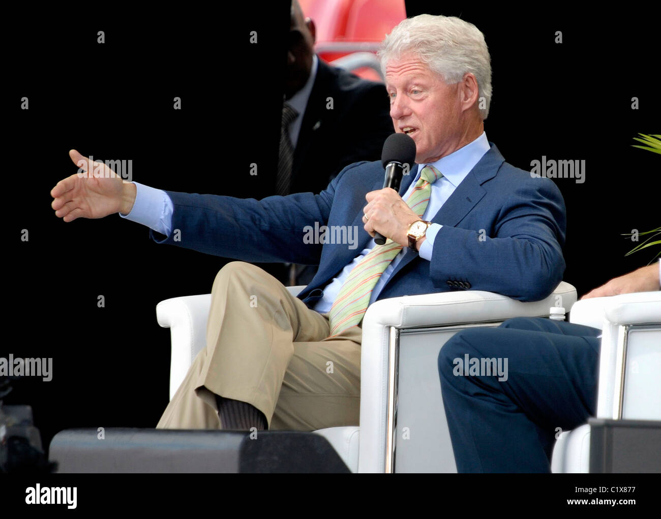 Former US President Bill Clinton speaks at the Canadian National ...