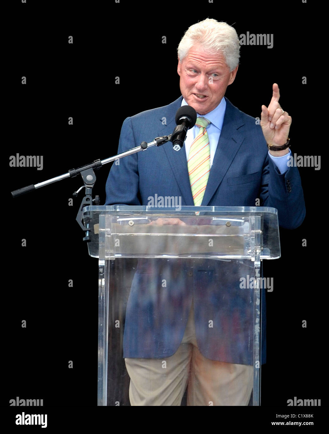 Former US President Bill Clinton speaks at the Canadian National ...