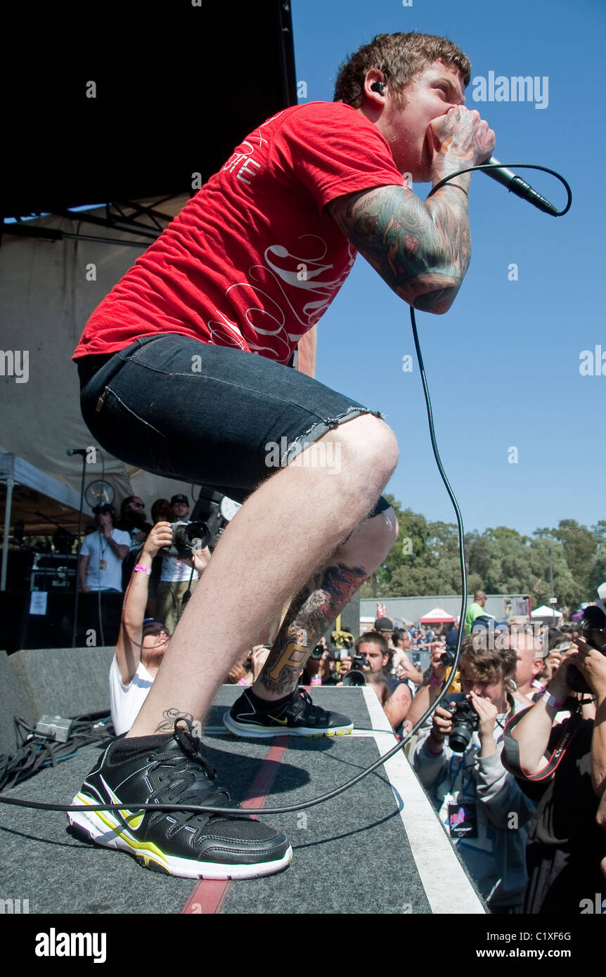 The devil shop wears prada vans