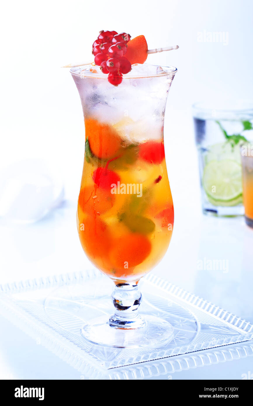 Glass fruit punch cocktail hi-res stock photography and images - Alamy