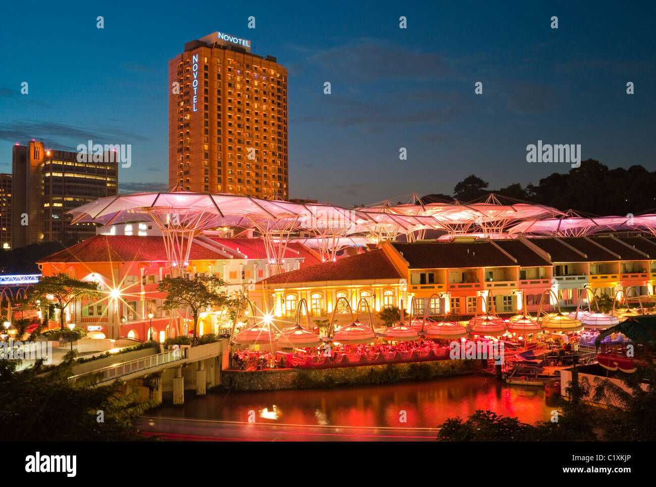 Bars and restaurant at dusk, Clarke Quay, Singapore Stock Photo Alamy