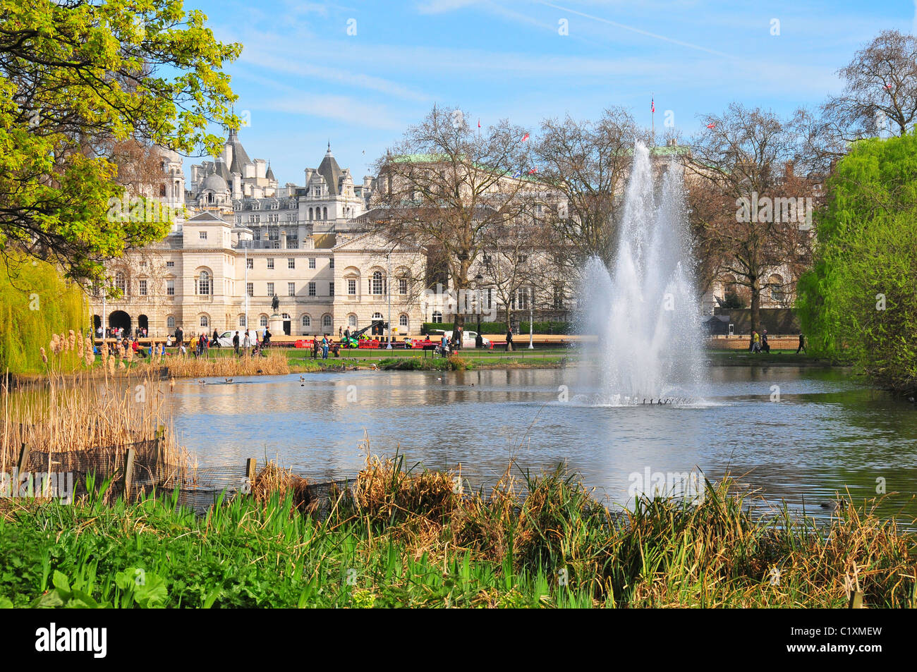 St James Park London Stock Photo Alamy St James Park London Stock Photo Alamy