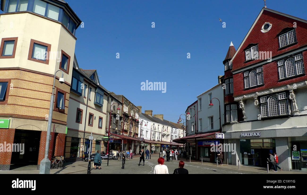 Llanelli town centre hires stock photography and images Alamy