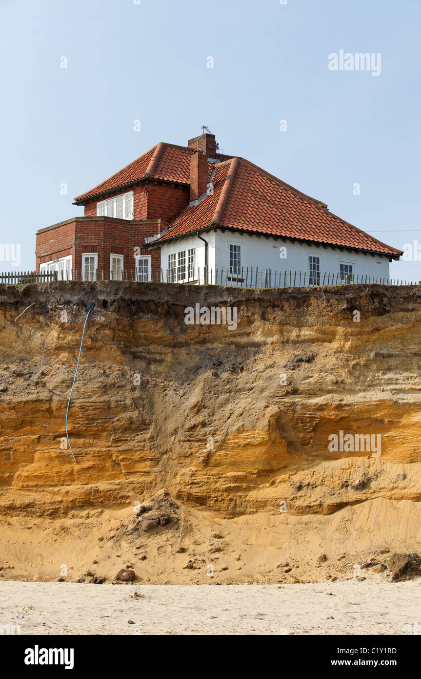 Cliff erosion house uk hi-res stock photography and images - Alamy