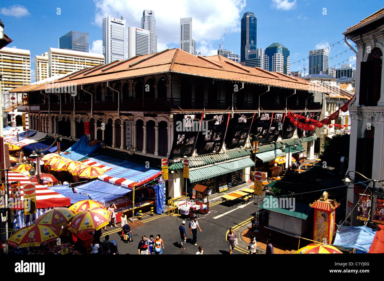 Singapore. Pearl market in Chinatown during Chinese new year