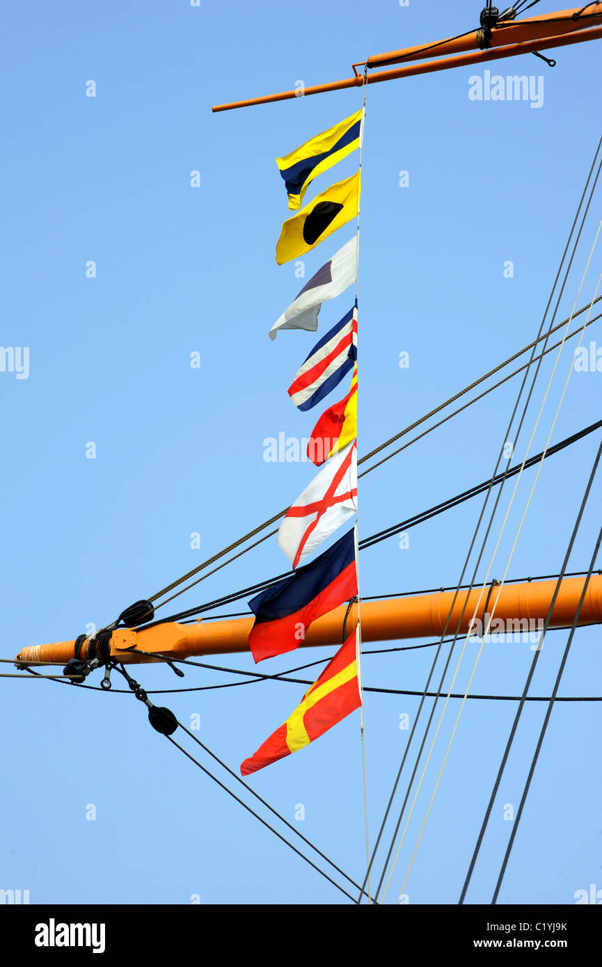 sailboat mast flags