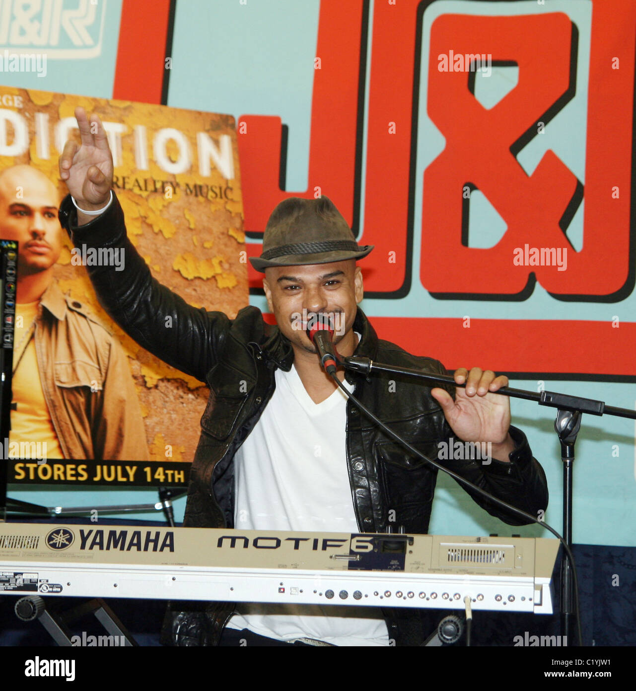 Chico Debarge Fashion Night Out at J&R Music World. New York City, USA