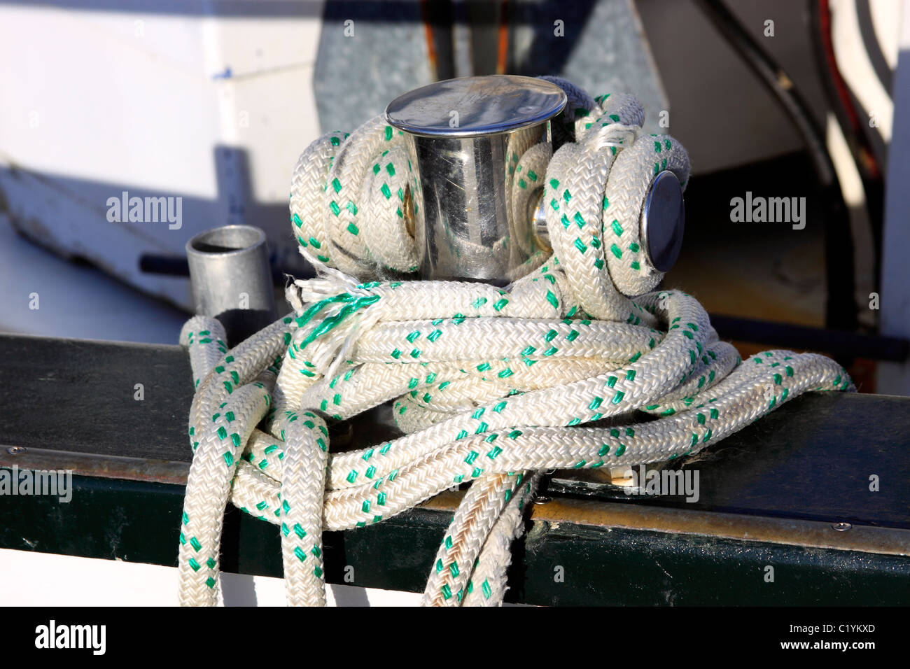 Ship tie down tie down hires stock photography and images Alamy