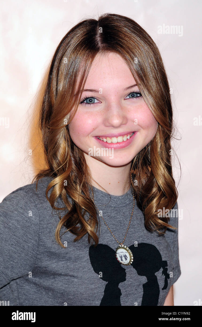 Sammi Hanratty's Instagram, Twitter & Facebook on IDCrawl
