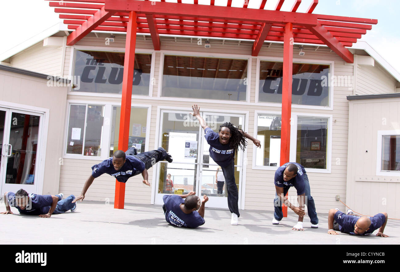 Strikers All Stars 'Spread the word to end the word' for the special Olympics held at Boys and Girls club teen center Malibu, Stock Photo