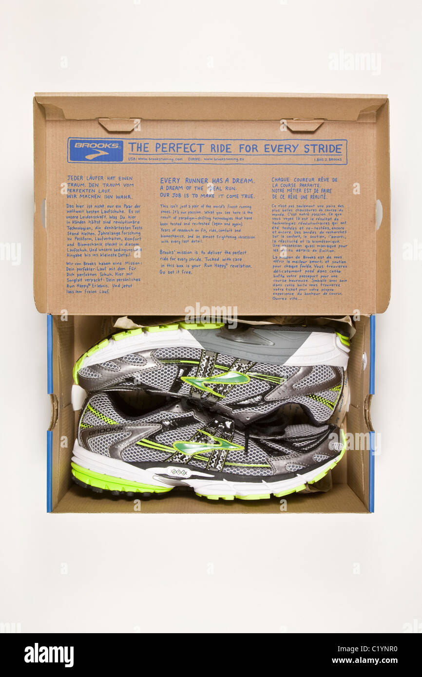 Brooks Running Shoes High Resolution Stock Photography and Images - Alamy