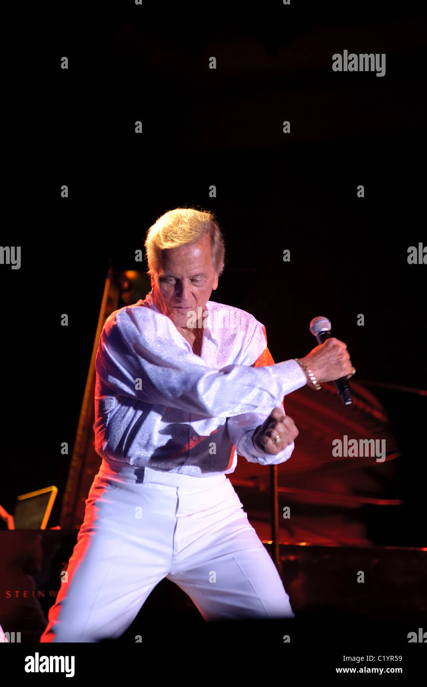 Pat boone hi-res stock photography and images - Alamy