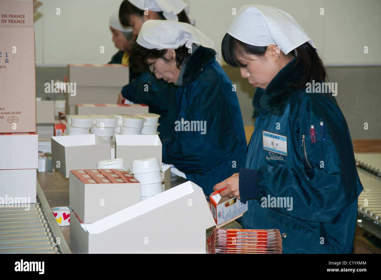 Build your own warehouse hi-res stock photography and images - Alamy