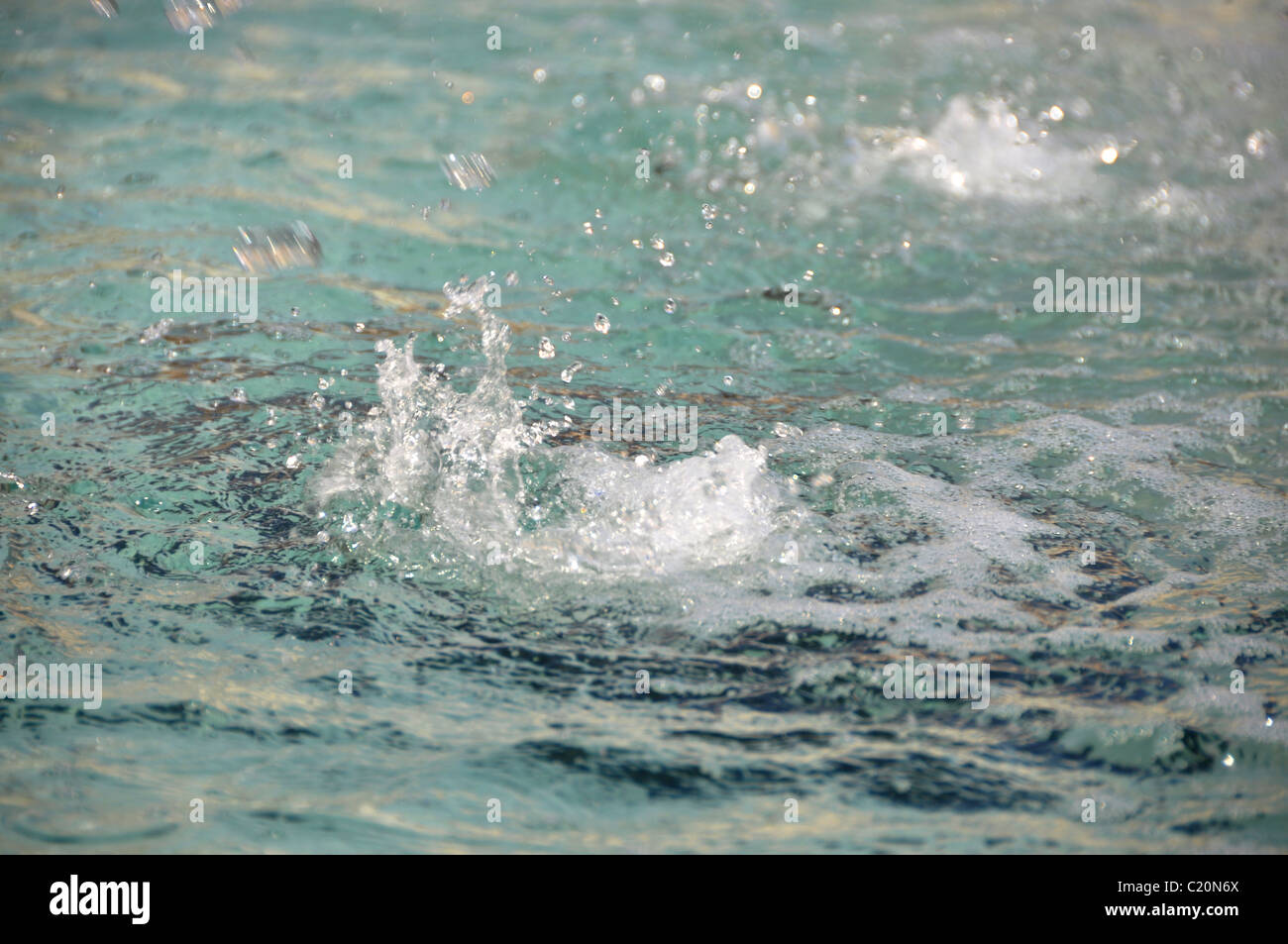Splash of clear hi-res stock photography and images - Alamy