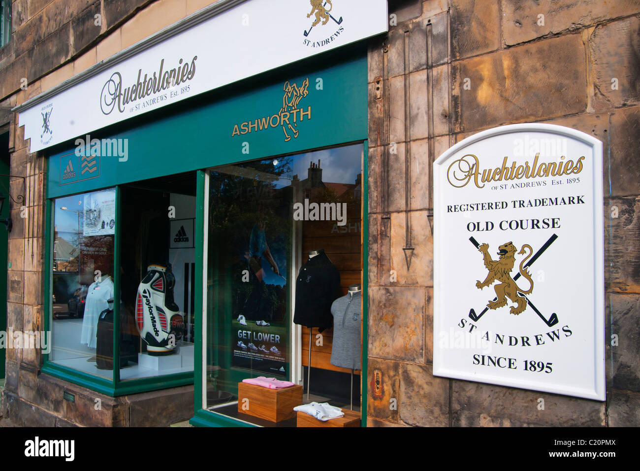 St andrews golf shop hi-res stock photography and images - Alamy