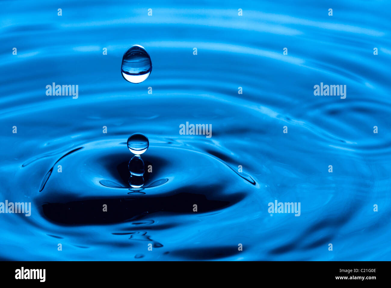 Blue water ripple effect macro hi-res stock photography and images - Alamy