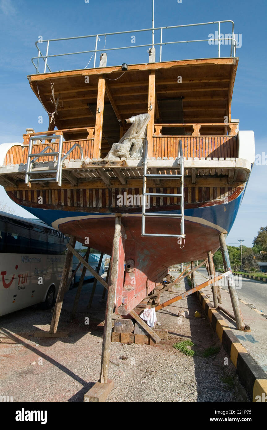 keel ship ships boat boats dry dock drydock maintained  maintenance yard yards boatyard boatyards Stock Photo