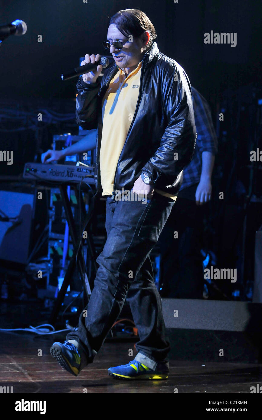 Shaun Ryder The Happy Mondays Perform At Revolution Live Fort shaun-ryder-the-happy-mondays-perform-at-revolution-live-fort