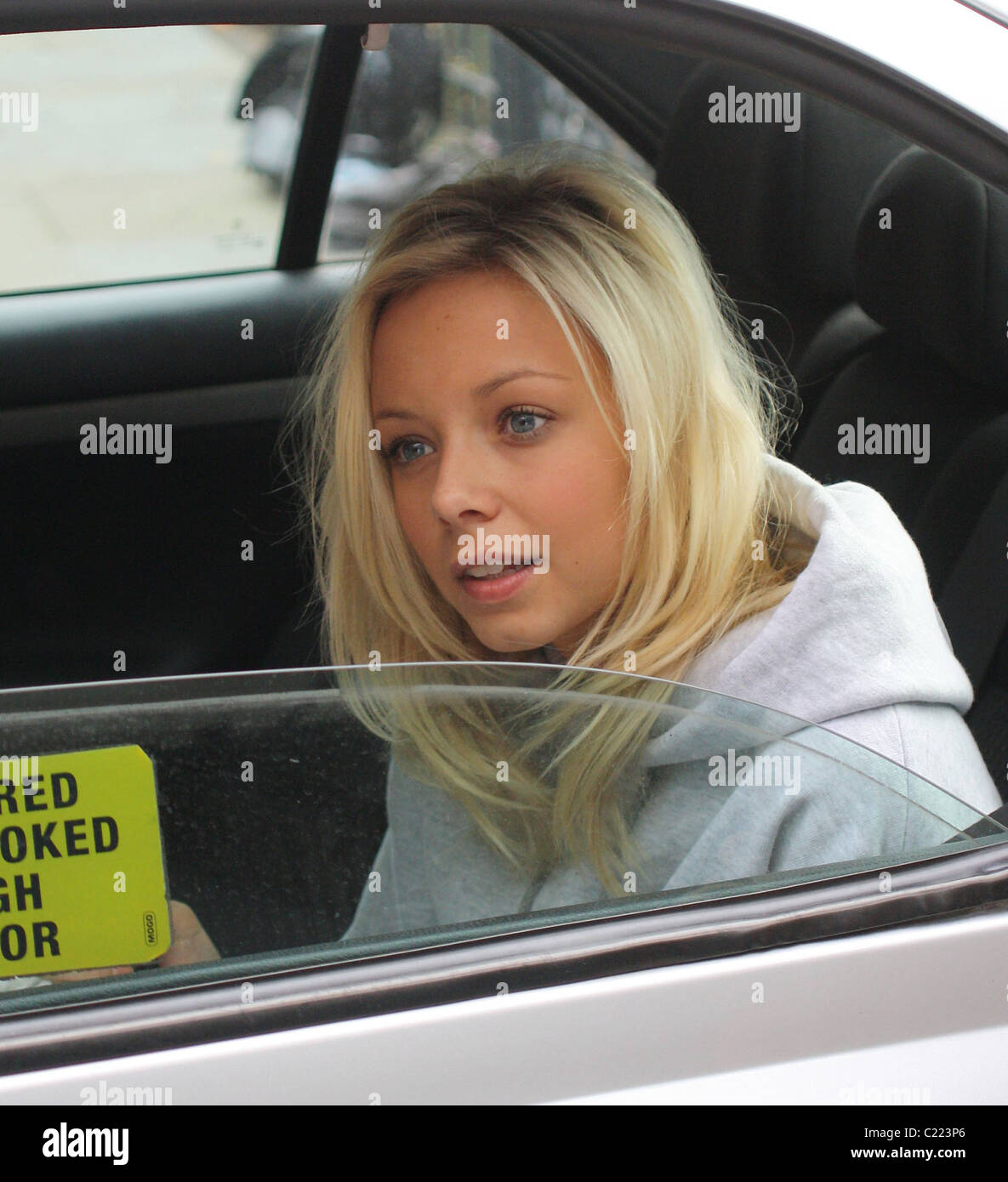 Sian Powers The Cast Of Coronation Street Outside Granada Studios 
