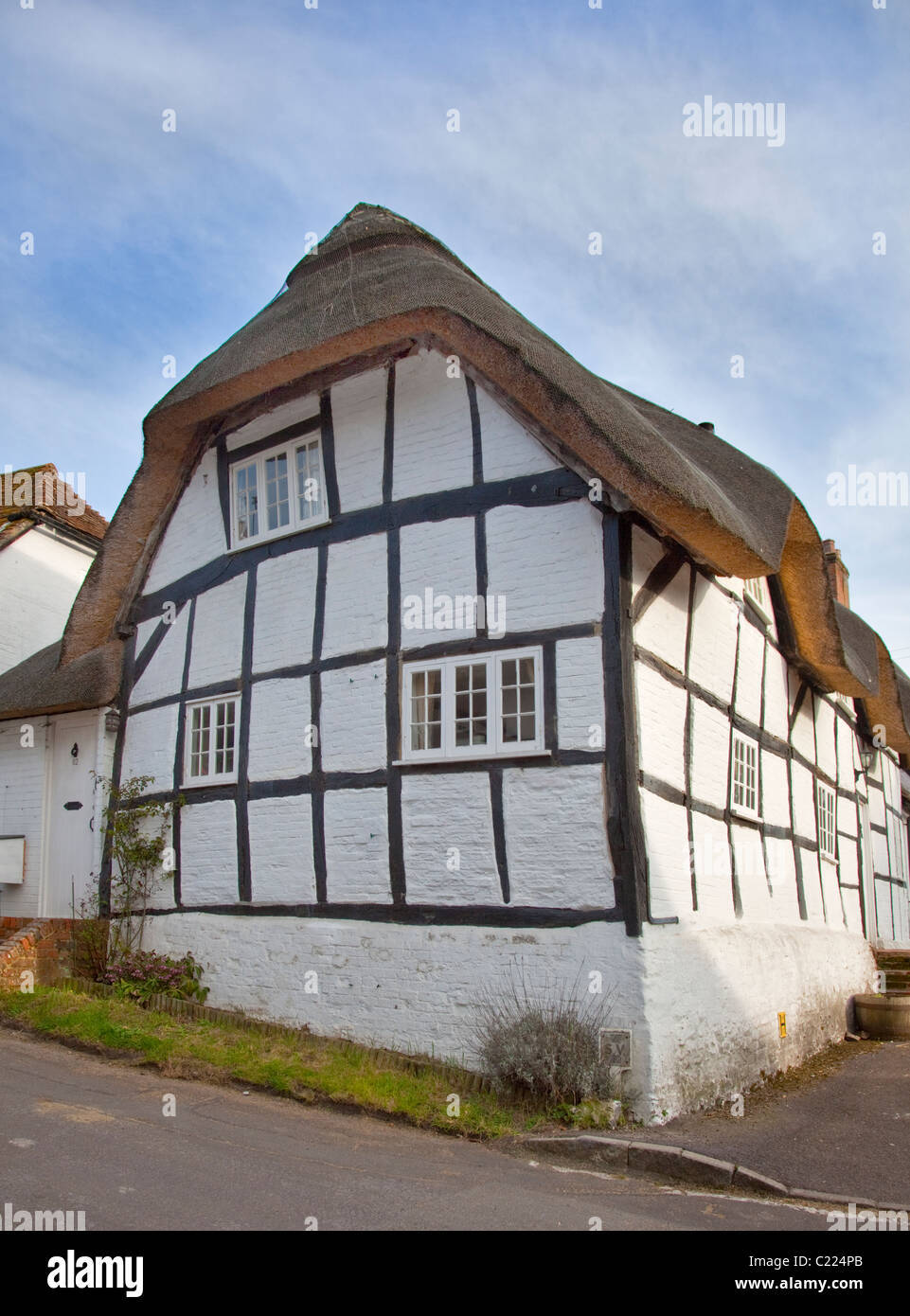 Cottage in Nether Wallop, Hampshire, England Stock Photo Alamy
