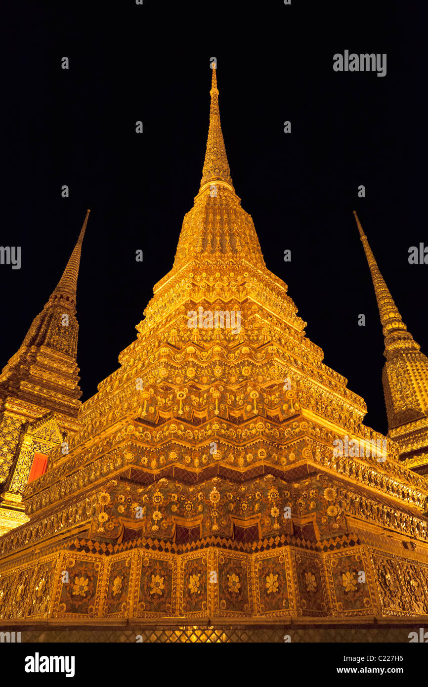 Wat Po at night, Bangkok, Thailand Stock Photo