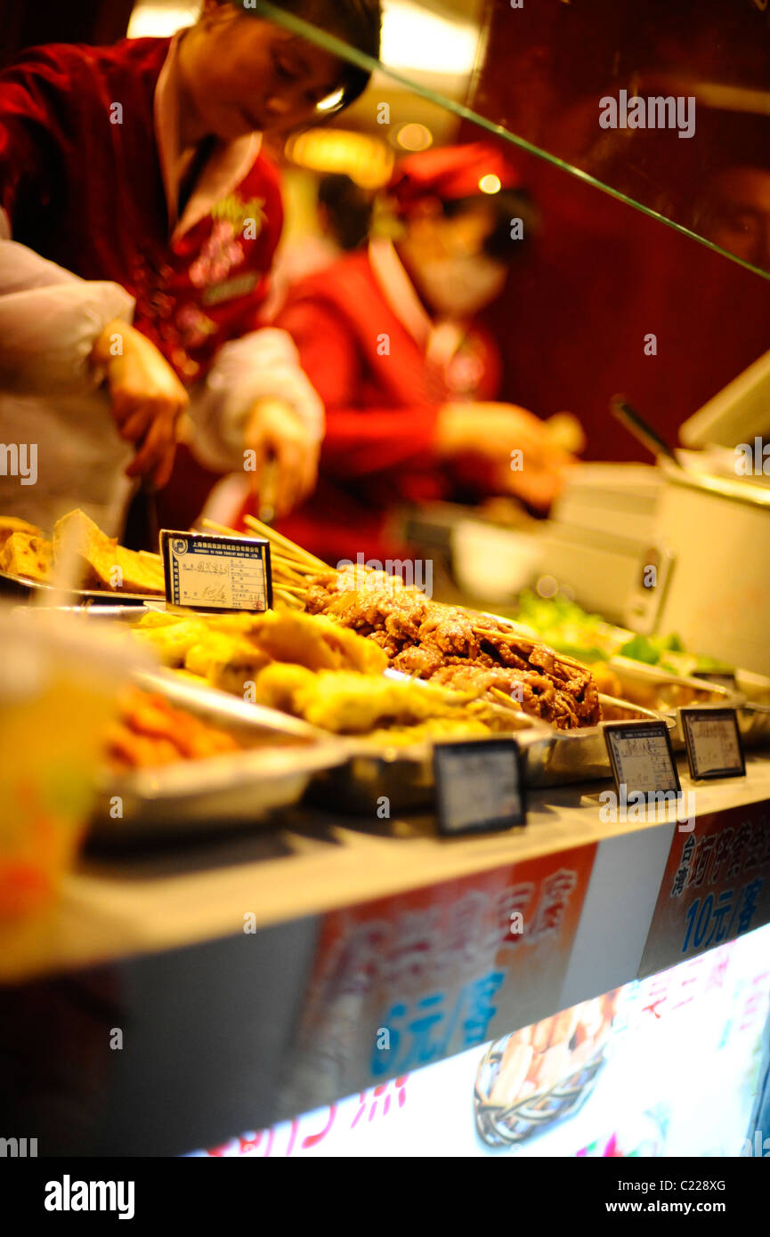 Shanghai night market hires stock photography and images Alamy