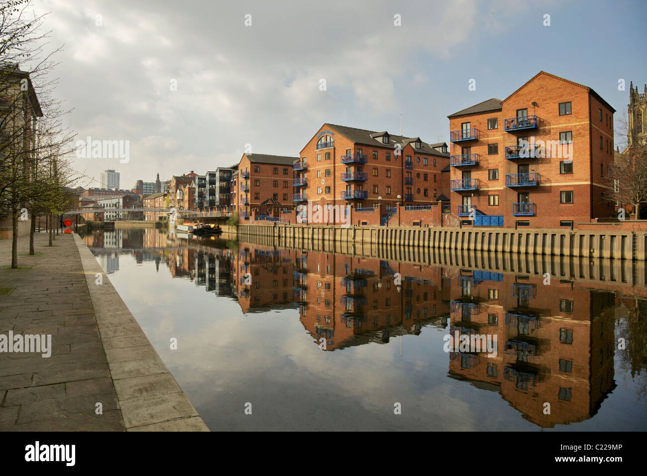 Langtons Wharf apartments on the banks of the river Aire Leeds looking ...