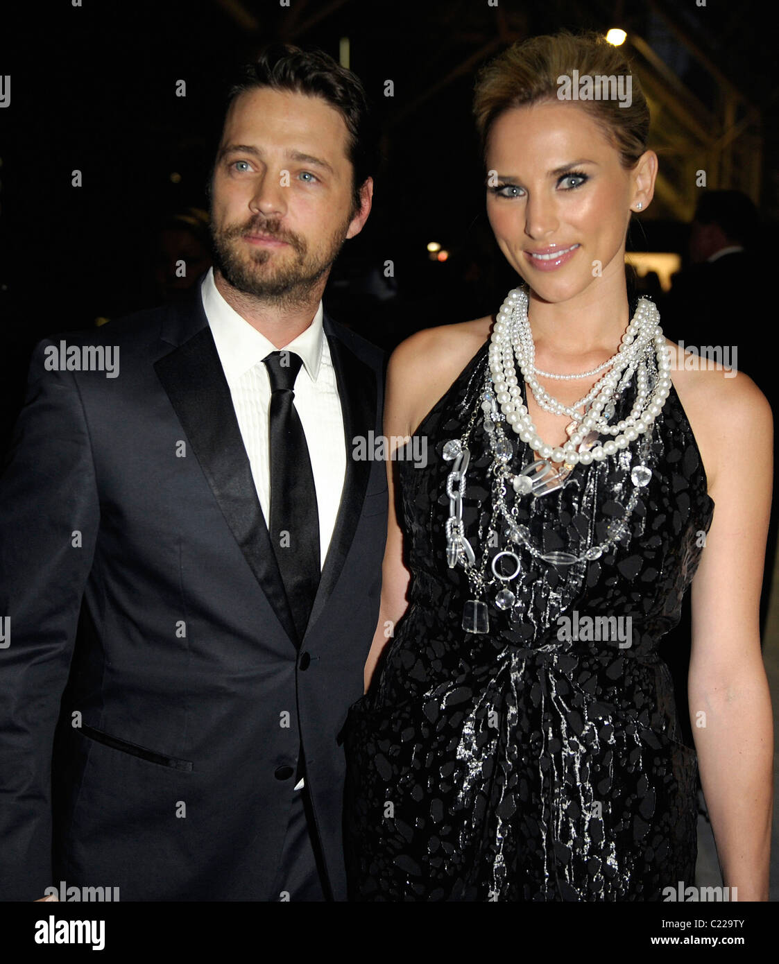 Jason Priestley Wife Naomi Lowde