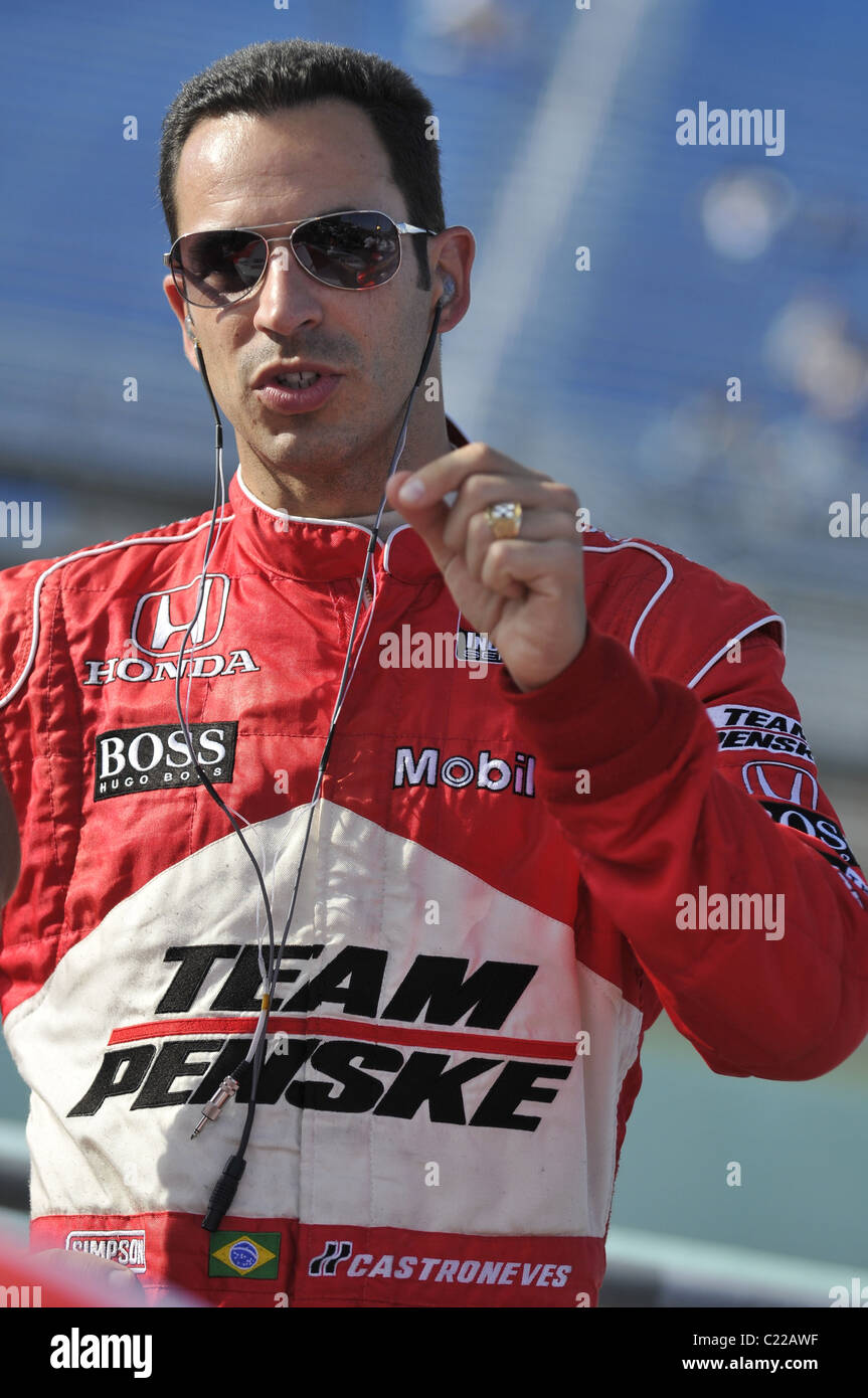 Helio Castroneves, driver of the Penske Dallara Honda team IRL IndyCar Series Firestone Indy 300 - Practice Homestead, Florida Stock Photo