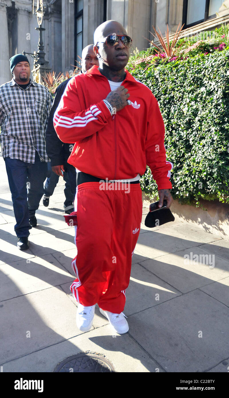 Bryan Williams aka Birdman or Baby leaving his London hotel with his head  shaved London, England - 09.10.09 Stock Photo - Alamy