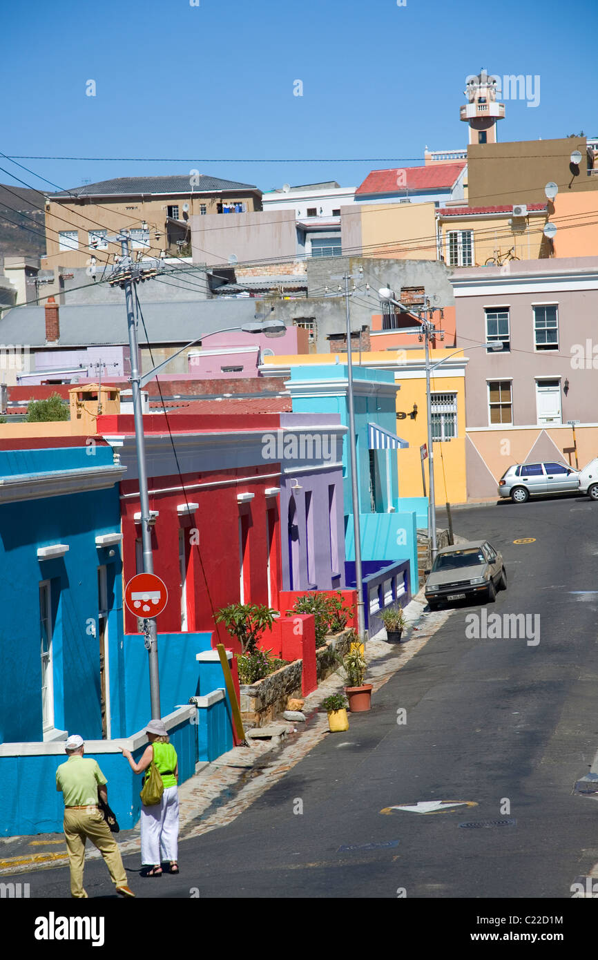 Chiappini Street with Nurul Huda Minaret in distance in Bo Kaap - Cape Town Stock Photo