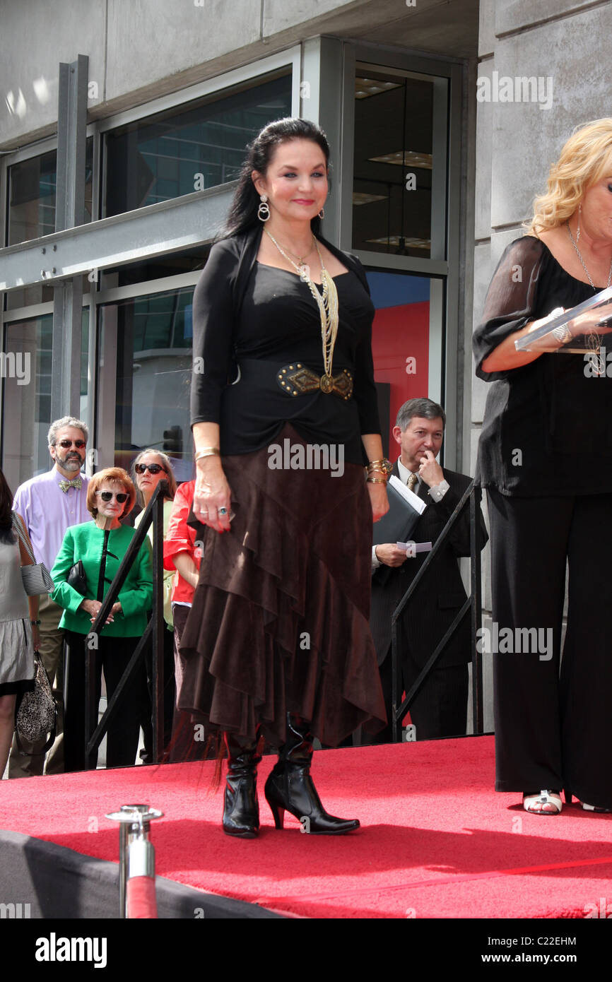 Crystal Gayle At The Hollywood Walk Of Fame Star Ceremony For