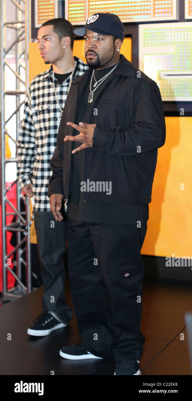 Ice Cube The 4th annual BET Hip-Hop Awards 2009 held at the Civic Center -  Arrivals Atlanta, Georgia - 10.10.09 Stock Photo - Alamy