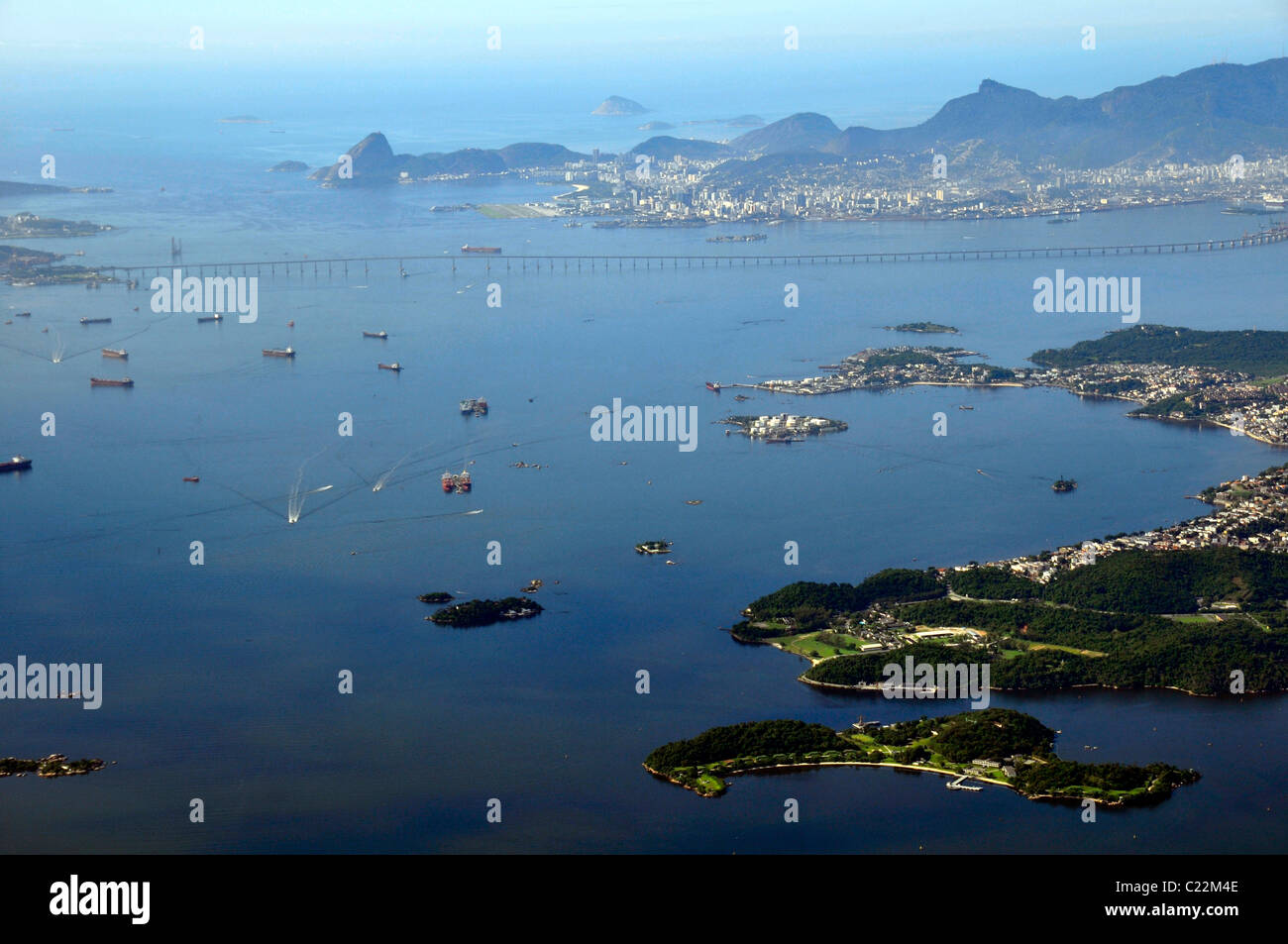 Rio de janeiro niteroi bridge hires stock photography and images Alamy