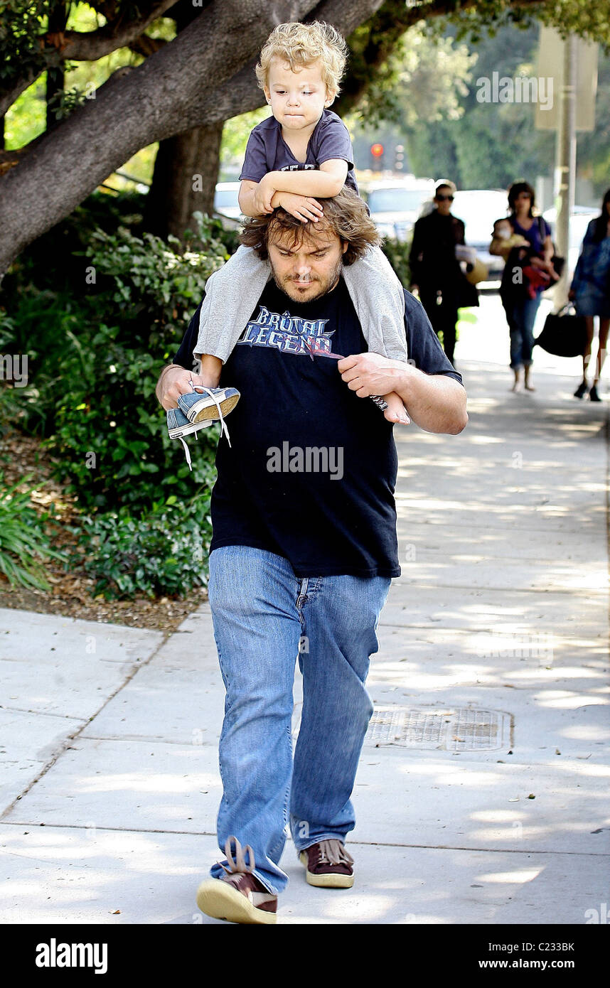 Jack Black with his son Samuel Black at Coldwater Park Los Angeles,  California - 11.10.09 Stock Photo - Alamy