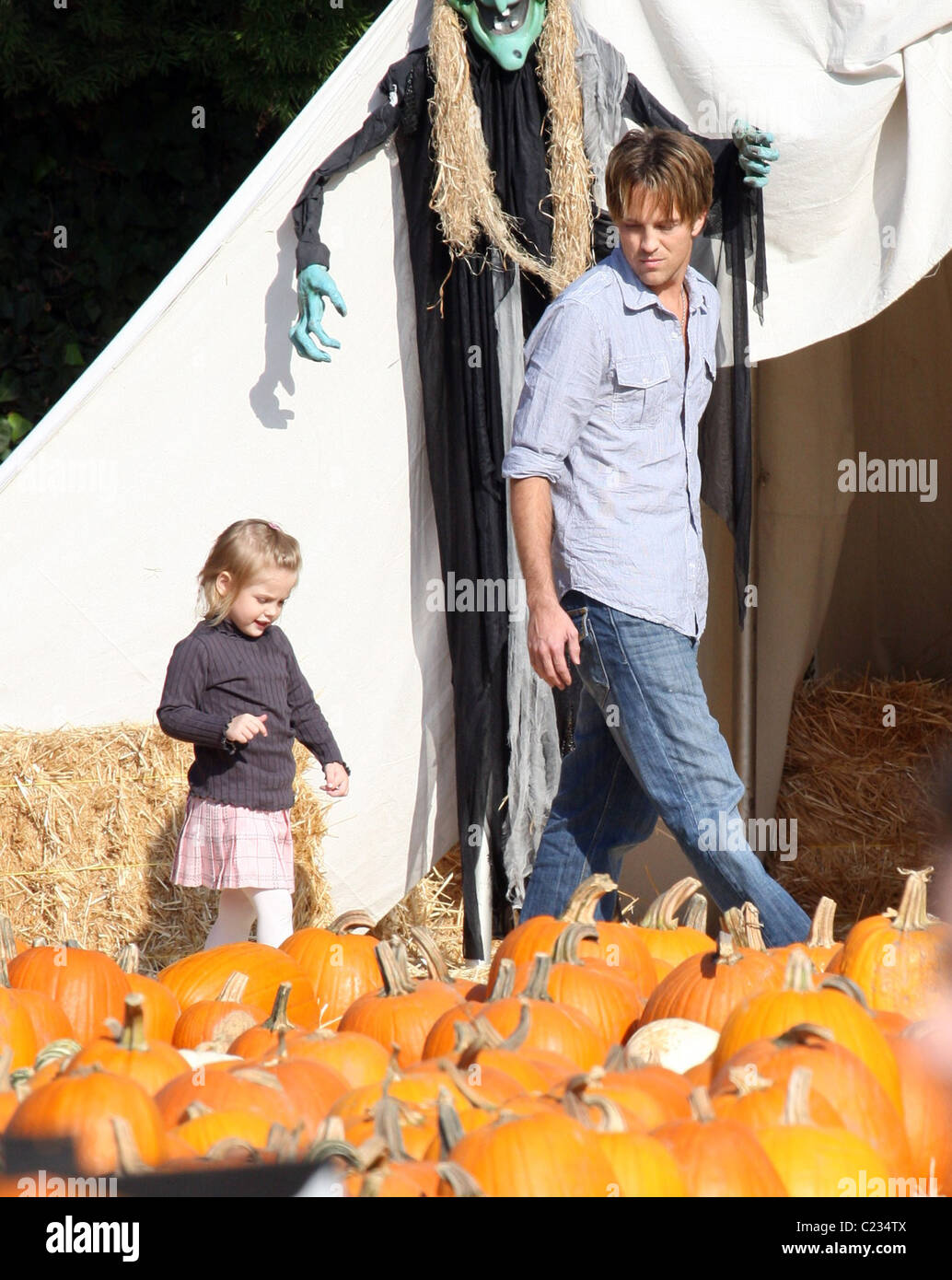Larry Birkhead and daughter Dannielynn visits Mr. Bones Pumpkin Patch