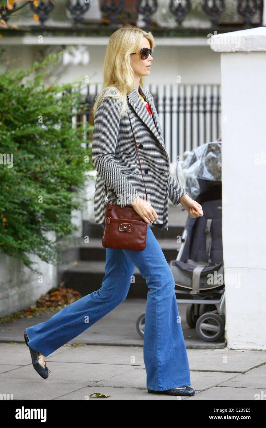 Model, Claudia Schiffer makes her way home after taking her children to school London, England - 13.10.09 Mark Douglas/ Stock Photo