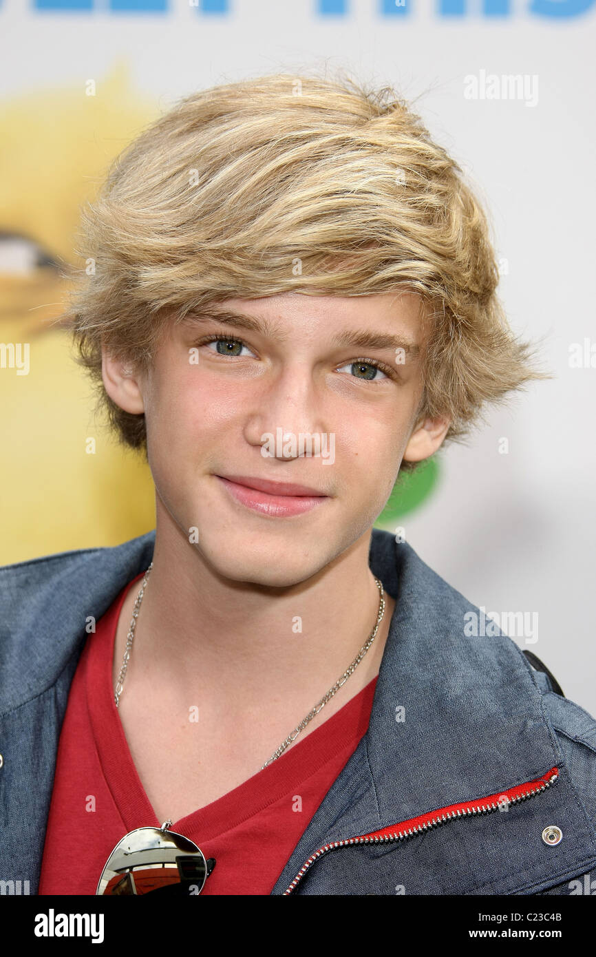 CODY SIMPSON HOP. WORLD PREMIERE UNIVERSAL PICTURES UNIVERSAL CITY CALIFORNIA USA 27 March 2011 Stock Photo