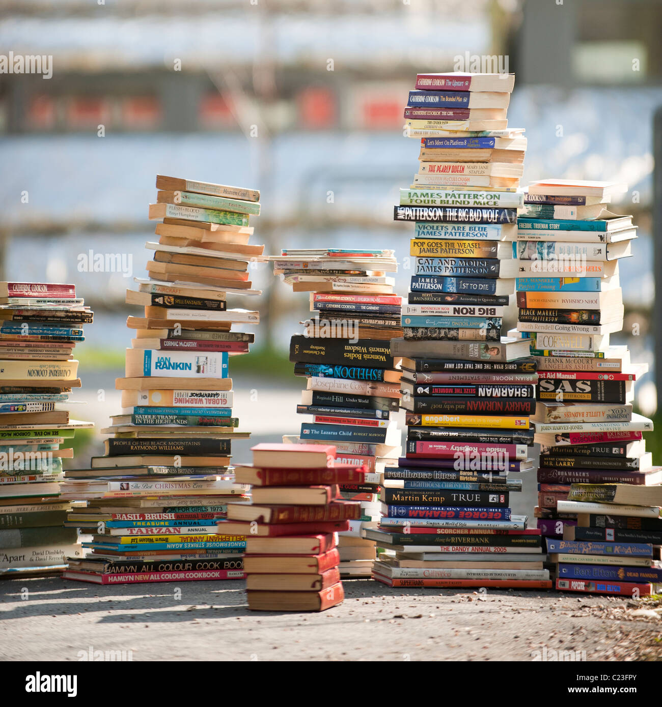 Pile of second hand books hires stock photography and images Alamy