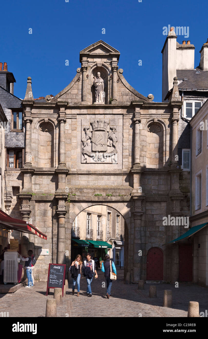 Porte Saint Vincent gate into the city of Vannes, Morbihan, Brittany,  France Stock Photo - Alamy